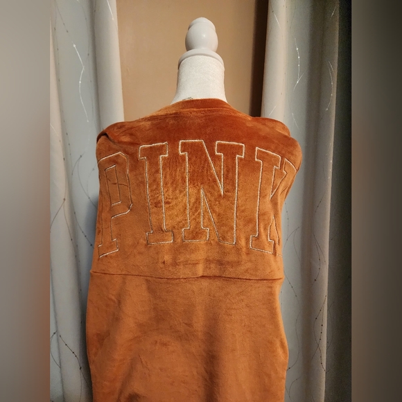 Pink Sweatshirt - Picture 4 of 4